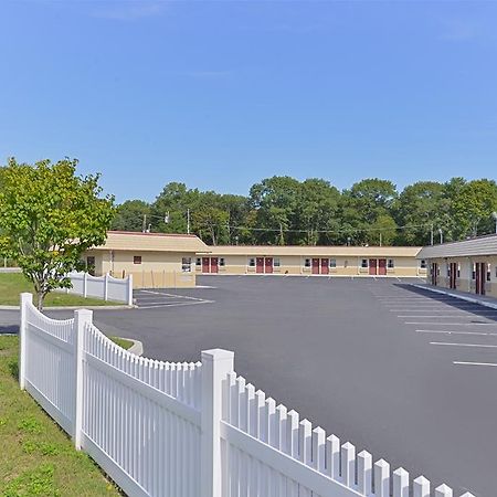 Americas Best Value Inn - Port Jefferson Station - Long Island Extérieur photo